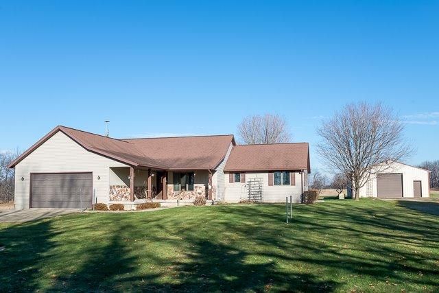 Well Maintained Ranch on 13 Acres